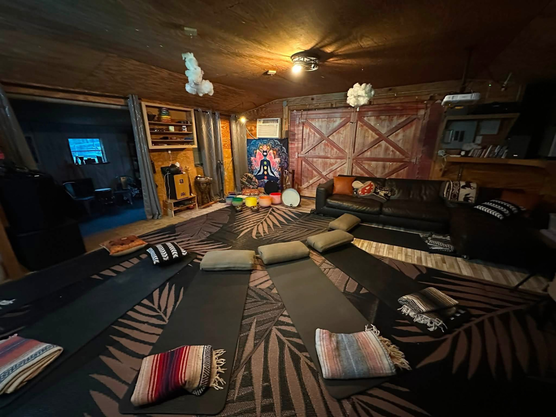 The Zen Den at Full Circle Retreats, prepared for a circle